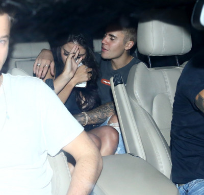 29.03 | Justin Bieber chegando em seu hotel no Rio de Janeiro