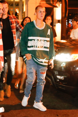 30.03 | Justin Bieber é fotografado no Rio de Janeiro, Brasil