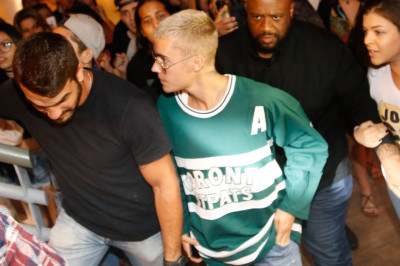 30.03 | Justin Bieber é fotografado no Rio de Janeiro, Brasil