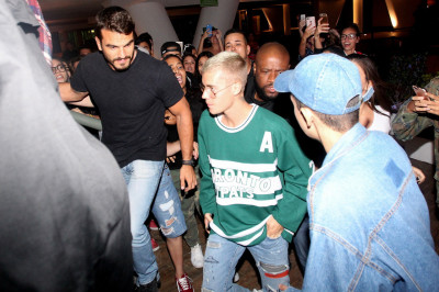 30.03 | Justin Bieber é fotografado no Rio de Janeiro, Brasil