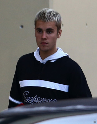16.04 | Justin Bieber é fotografado em Miami, Flórida