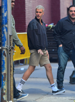 23.04 | Justin Bieber deixando a Igreja Hillsong em Nova Iorque