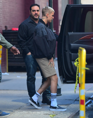 23.04 | Justin Bieber deixando a Igreja Hillsong em Nova Iorque