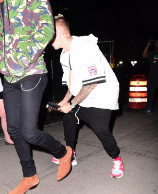 05.01 | Justin Bieber é fotografado em Nova Iorque, NY