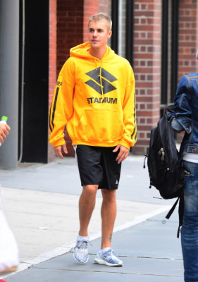 26.05 | Justin Bieber chegando no Aire Ancient Baths em Nova Iorque, NY