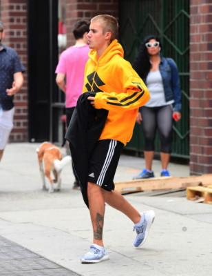 26.05 | Justin Bieber chegando no Aire Ancient Baths em Nova Iorque, NY