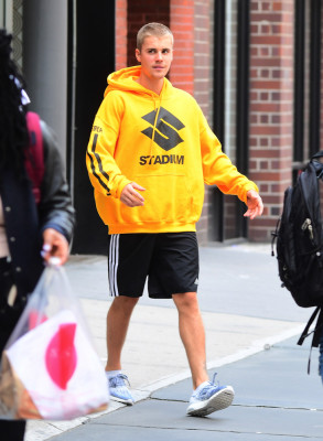 26.05 | Justin Bieber chegando no Aire Ancient Baths em Nova Iorque, NY