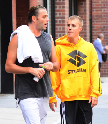 26.05 | Justin Bieber chegando no Aire Ancient Baths em Nova Iorque, NY