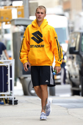 26.05 | Justin Bieber chegando no Aire Ancient Baths em Nova Iorque, NY