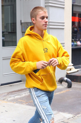 27.05 | Justin Bieber deixando o Aire Ancient Baths em Nova Iorque, NY