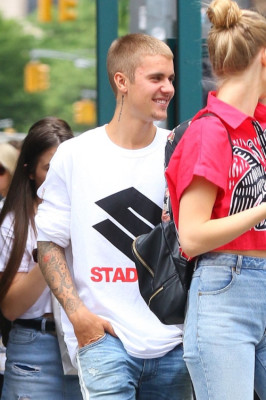 27.05 | Justin Bieber é fotografado em Soho, Nova Iorque