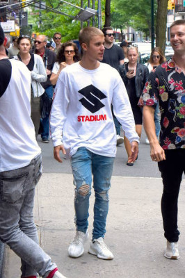 27.05 | Justin Bieber é fotografado em Soho, Nova Iorque