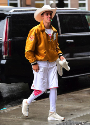30.05 | Justin Bieber é fotografado em Nova Iorque