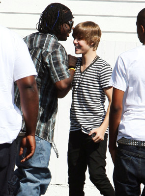 19.07 | Justin Bieber e Sean Kingston em Los Angeles