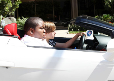 19.07 | Justin Bieber e Sean Kingston em Los Angeles