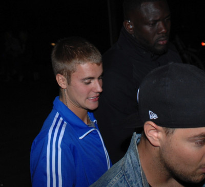 06.05 | Justin Bieber deixando o Australasian Bar & Restaurant em Manchester, Inglaterra