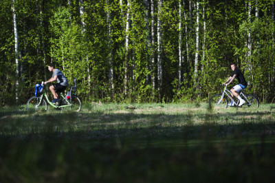 06.08 | Justin Bieber é fotografado em Luleå, Suécia