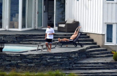 06.09 | Justin Bieber é fotografado em Estocolmo, Suécia
