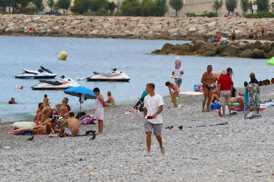 24.06 | Justin Bieber na praia em Nice, França