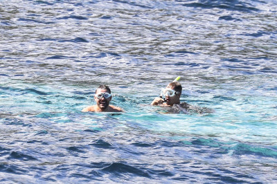29.06 | Justin Bieber é fotografado em Saint-Jean-Cap-Ferrat, França