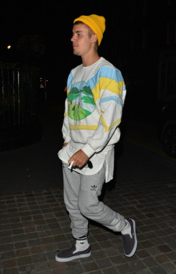 07.02 | Justin Bieber na Tape em Londres, Reino Unido
