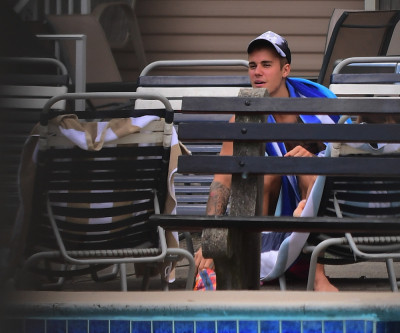 06.01 | Justin Bieber é fotografado em Nova Iorque, NY