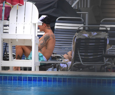 06.01 | Justin Bieber é fotografado em Nova Iorque, NY