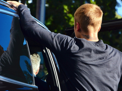 07.04 | Justin Bieber deixando hotel em Sydney, Austrália