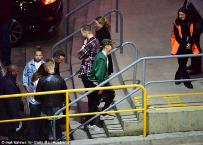 07.04 | Justin Bieber chegando à conferência da igreja Hillsong em Sydney, Austrália
