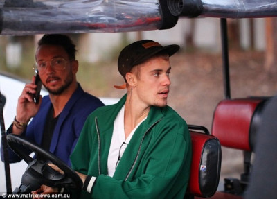 07.04 | Justin Bieber chegando à conferência da igreja Hillsong em Sydney, Austrália