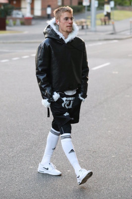 07.05 | Justin Bieber é fotografado em Sydney, Austrália