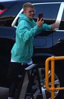 07.07 | Justin Bieber chegando na Qudos Bank Arena em Sydney, Austrália
