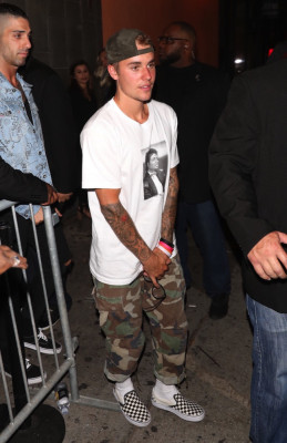20.07 | Justin Bieber deixando o Warwick em Los Angeles, CA