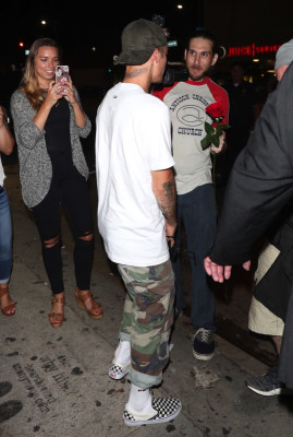 20.07 | Justin Bieber deixando o Warwick em Los Angeles, CA