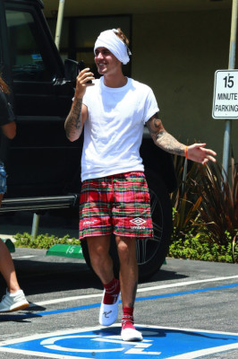 20.07 | Justin Bieber em West Hollywood, Califórnia