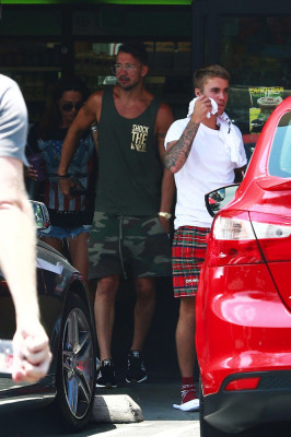 20.07 | Justin Bieber em West Hollywood, Califórnia