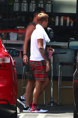 20.07 | Justin Bieber em West Hollywood, Califórnia