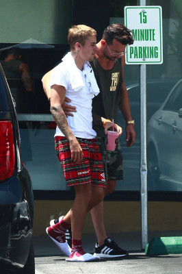 20.07 | Justin Bieber em West Hollywood, Califórnia