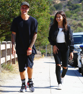 23.07 | Justin Bieber com a modelo Audreyana Michelle em Los Angeles, CA