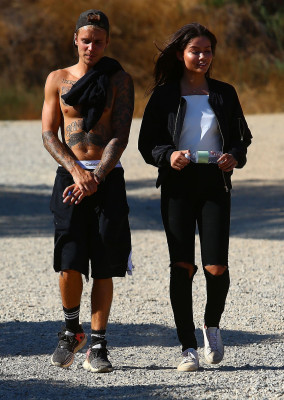 23.07 | Justin Bieber com a modelo Audreyana Michelle em Los Angeles, CA