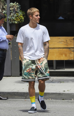 25.07 | Justin Bieber em Beverly Hills, Califórnia