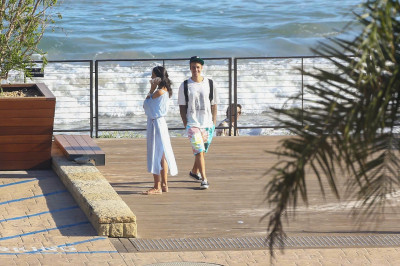 28.07 | Justin Bieber é fotografado em Malibu, na Califórnia