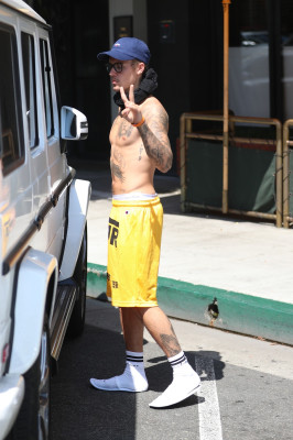 31.07 | Justin Bieber no restaurante em West Hollywood, Califórnia