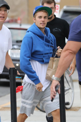 08.02 | Justin Bieber em Beverly Hills, Califórnia