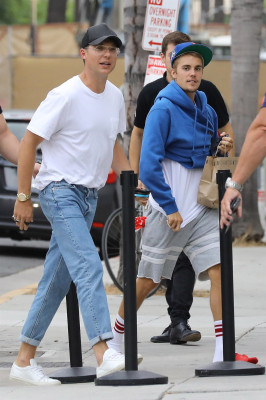 08.02 | Justin Bieber em Beverly Hills, Califórnia