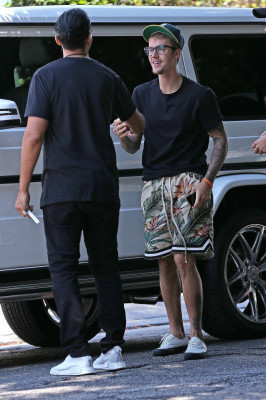 08.05 | Justin Bieber deixando o teatro The Wiltern em Los Angeles, Califórnia