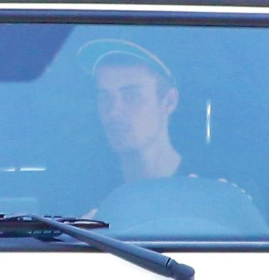 08.05 | Justin Bieber deixando o teatro The Wiltern em Los Angeles, Califórnia