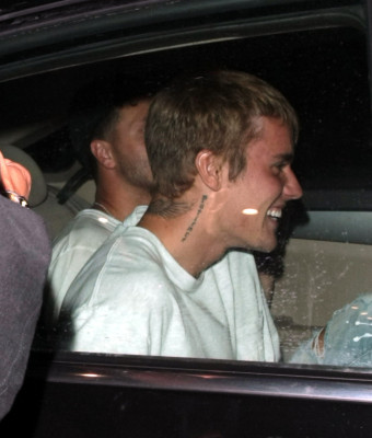 23.08 | Justin Bieber deixando o restaurante Catch em West Hollywood, na California