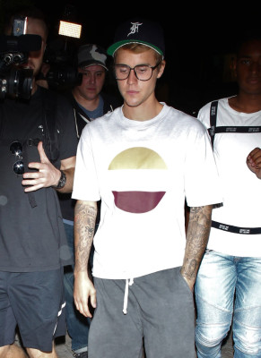 09.04 | Justin Bieber no Mastro's Steakhouse em Beverly Hills, CA