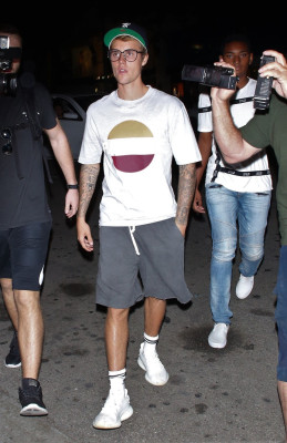 09.04 | Justin Bieber no Mastro's Steakhouse em Beverly Hills, CA
